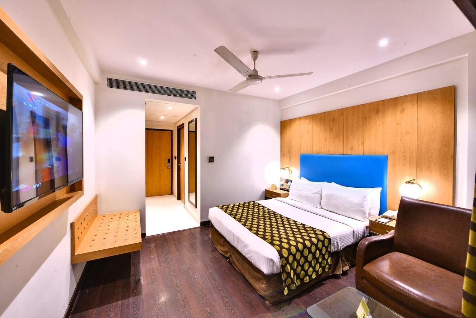 Premium Room at Hotel Atlantiis Suites Near IGI Airport
