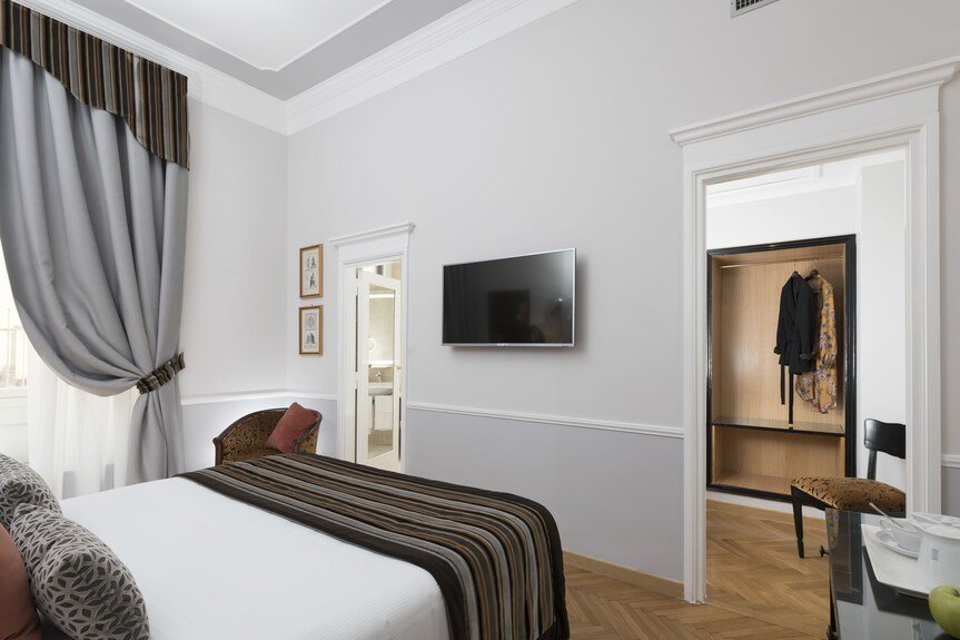 Guest Room at Bettoja Hotel Massimo d'Azeglio