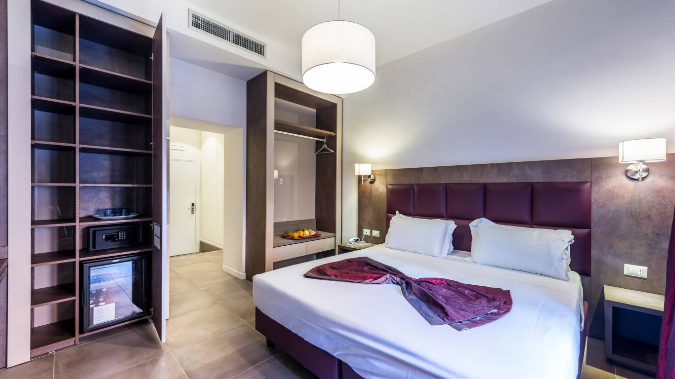 Lobby at California Hotel