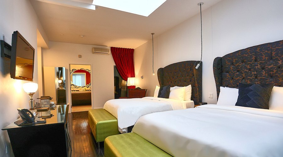 Deluxe Room at Hotel Chez Swann