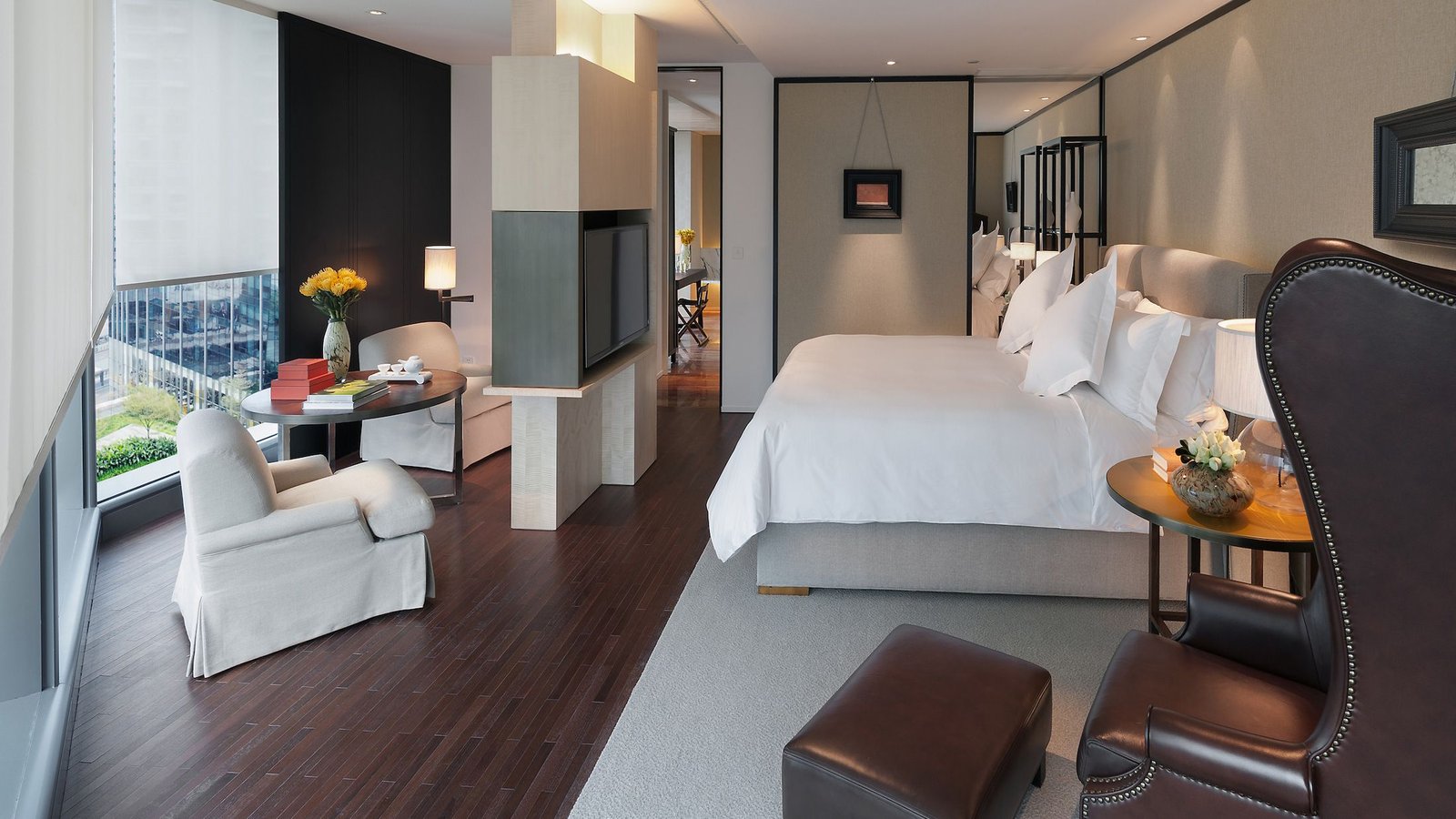 Guest Room at China Rich Oriental Hotel