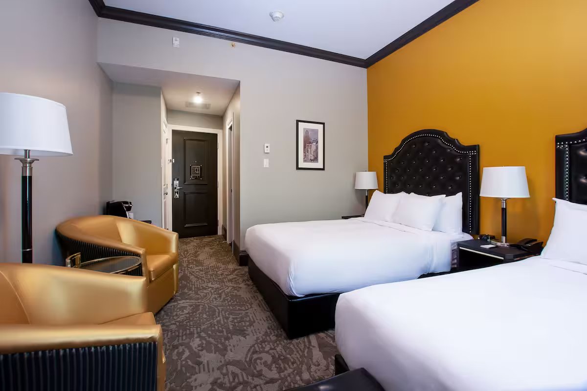 Standard Room at Hotel Clarendon