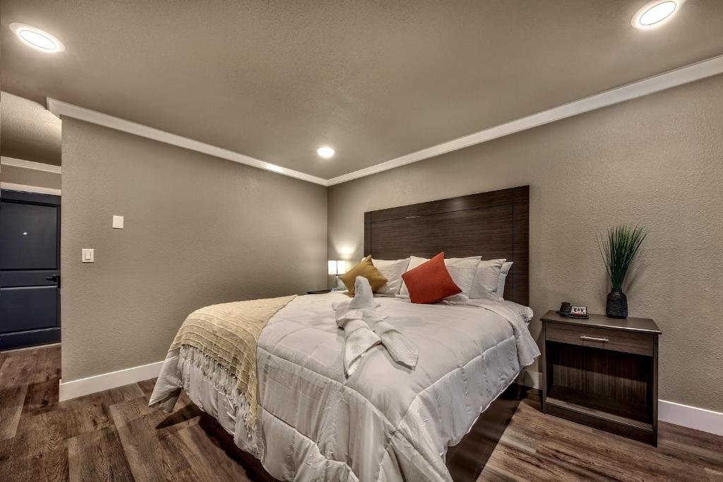 Guest Room at The Elet Hotel