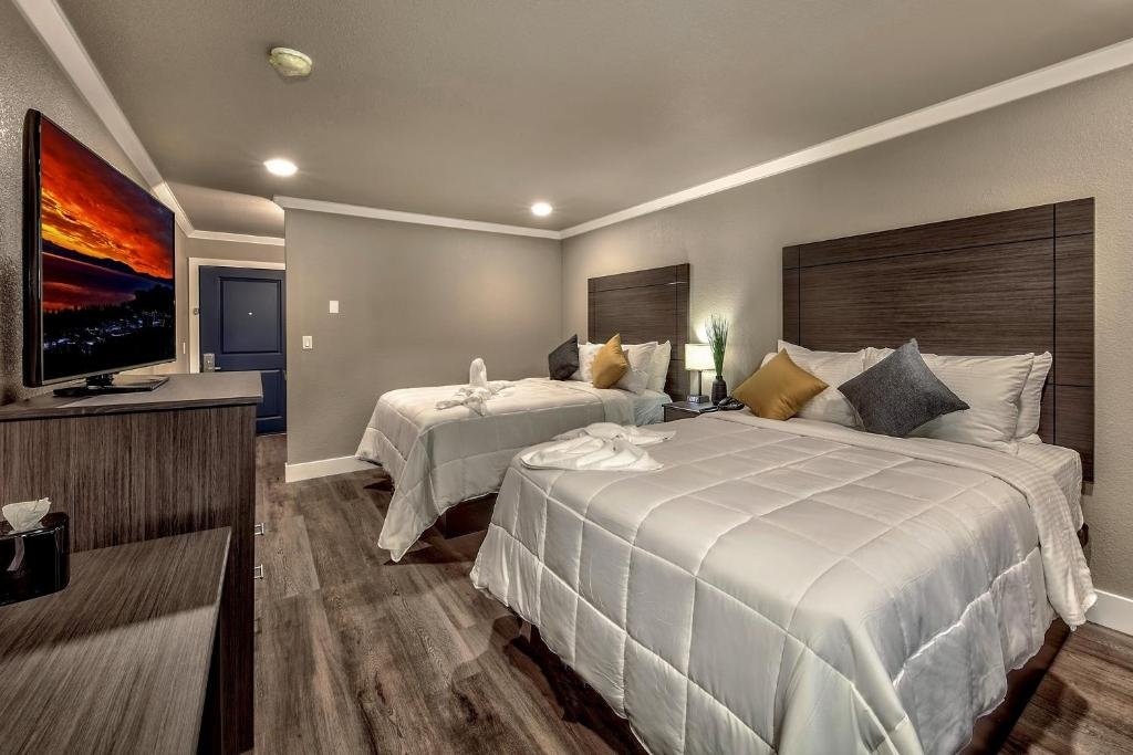 Lobby at The Elet Hotel