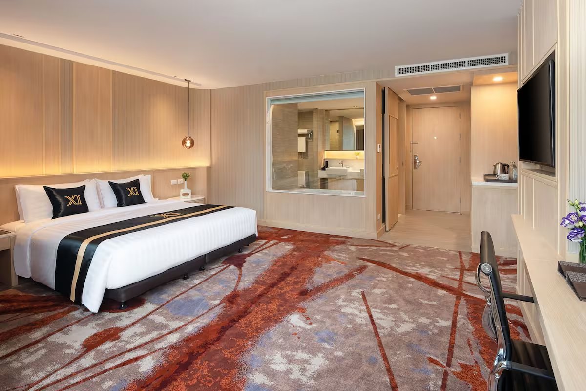 Superior Room at Eleven Hotel Bangkok Sukhumvit 11