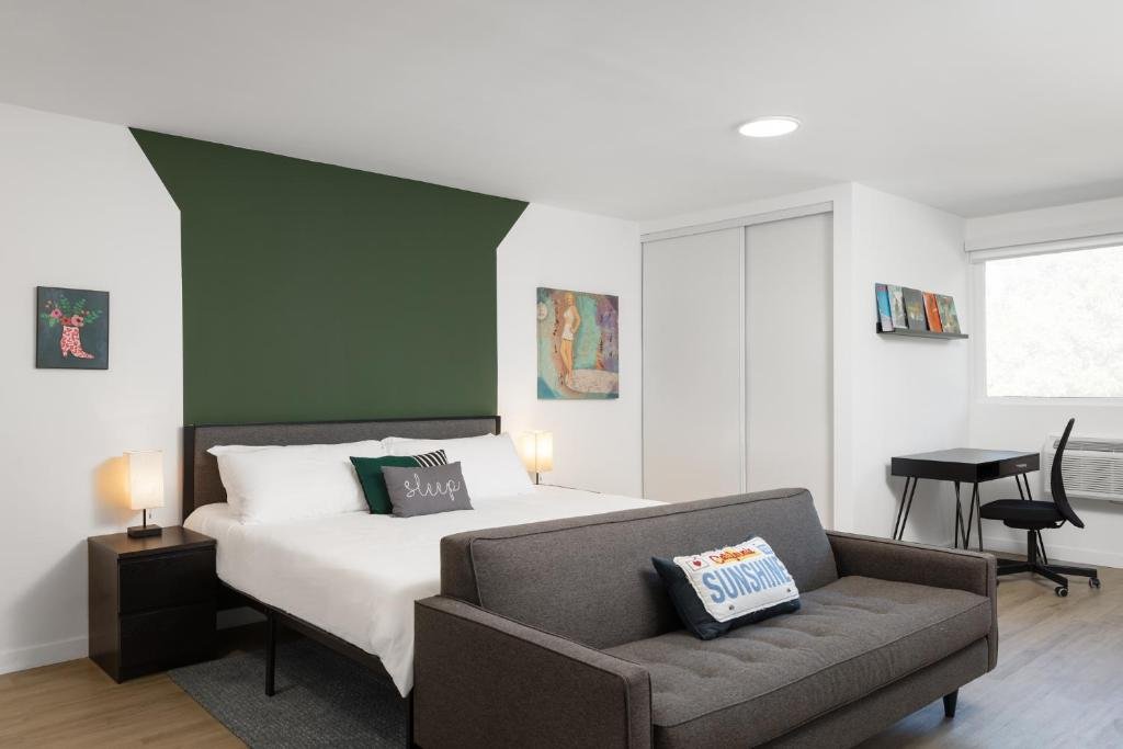 Guest Room at Fenix Hotel Hollywood