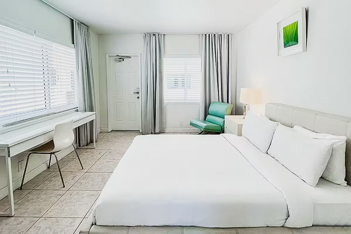 Lobby at Flow Fort Lauderdale Hotel