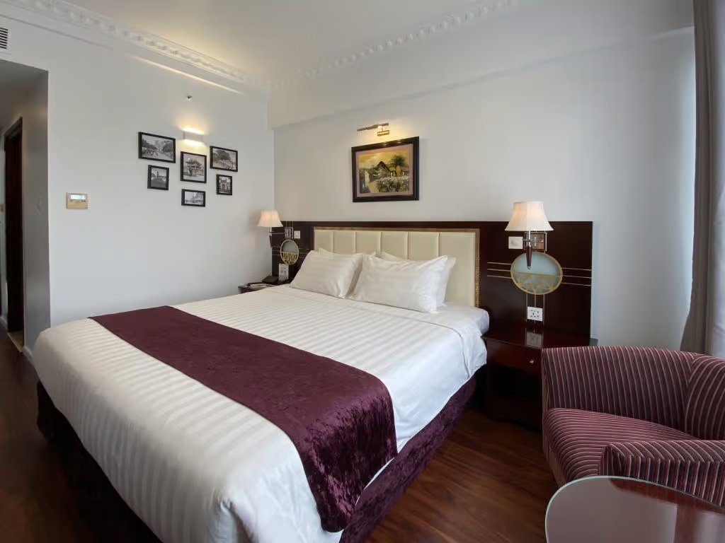 Guest Room at Flower Garden Hotel