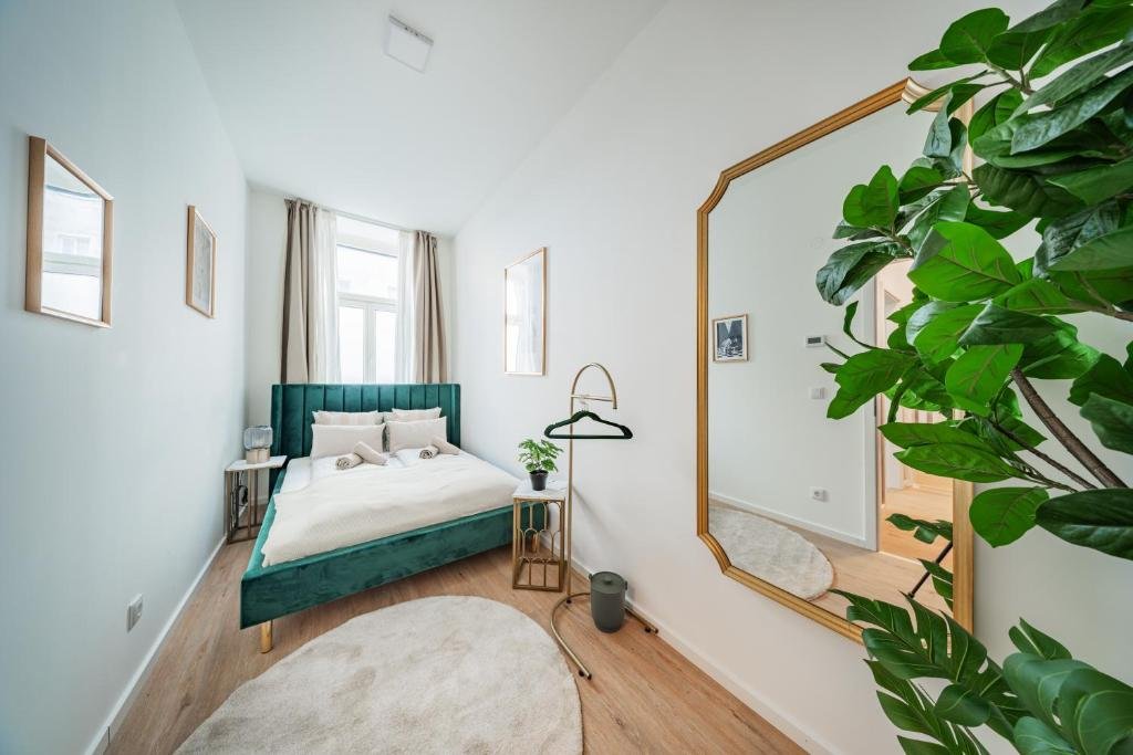 Family Suite at Hotel 7 Inn Vienna(from Mumbai code)