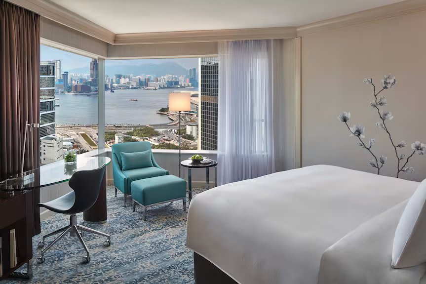 Deluxe Room at JW Marriott Hotel Hong Kong