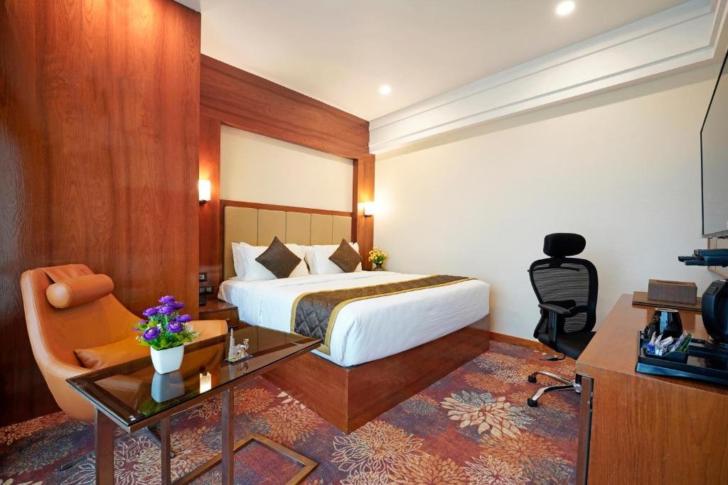 Executive Suite at The Kingston Hotel