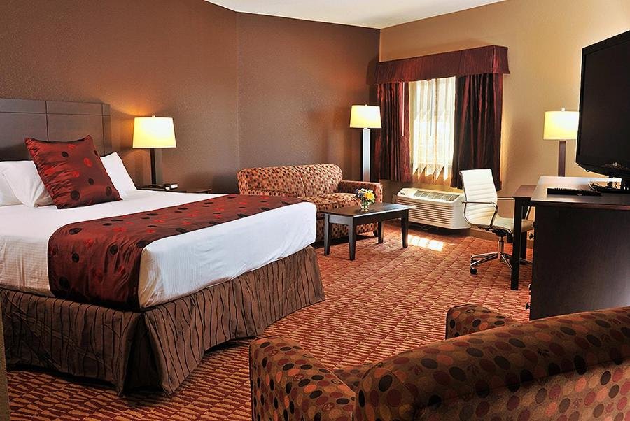 Superior Room at Lakeside Hotel Casino