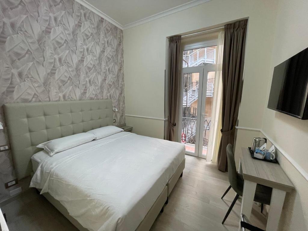 Breakfast Area at Hotel Le Petit Rome