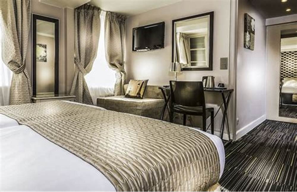 Family Suite at Hotel Le Voyageur