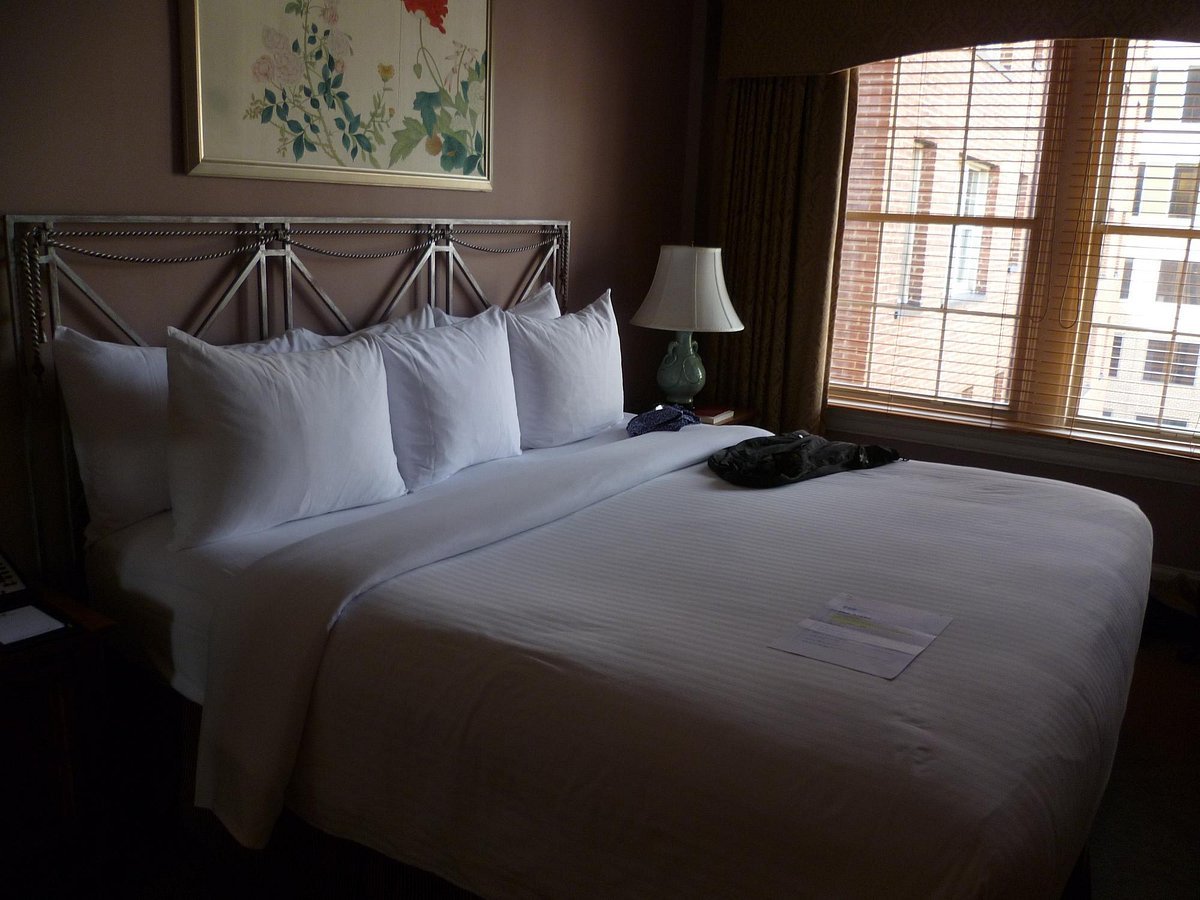 Suite at Hotel Lombardy