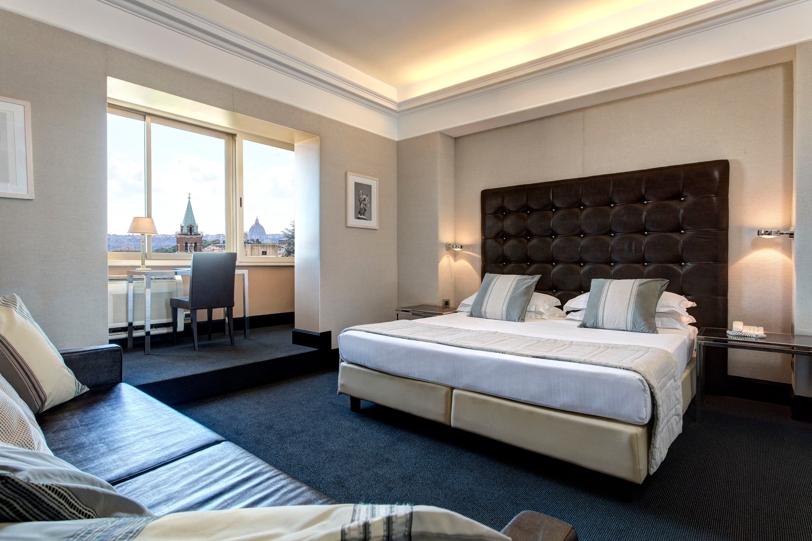 Suite at Marcella Royal Hotel