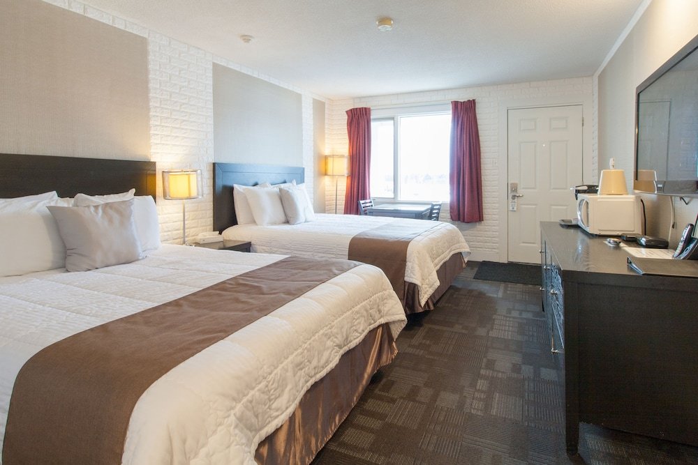 Deluxe Room at Hotel Moncton
