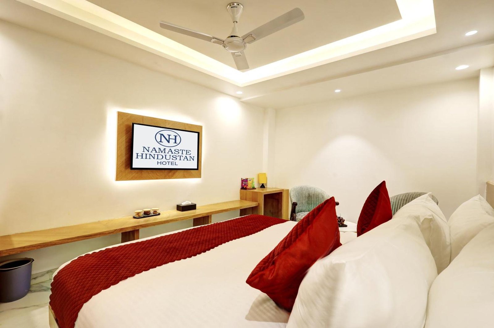 Deluxe Room at Hotel Namaste Hindustan New Delhi