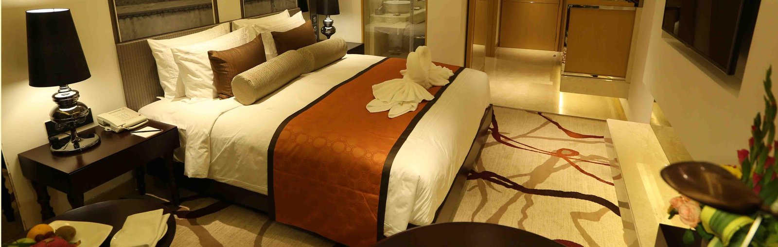 Deluxe Room at Pride Plaza Hotel Aerocity New Delhi