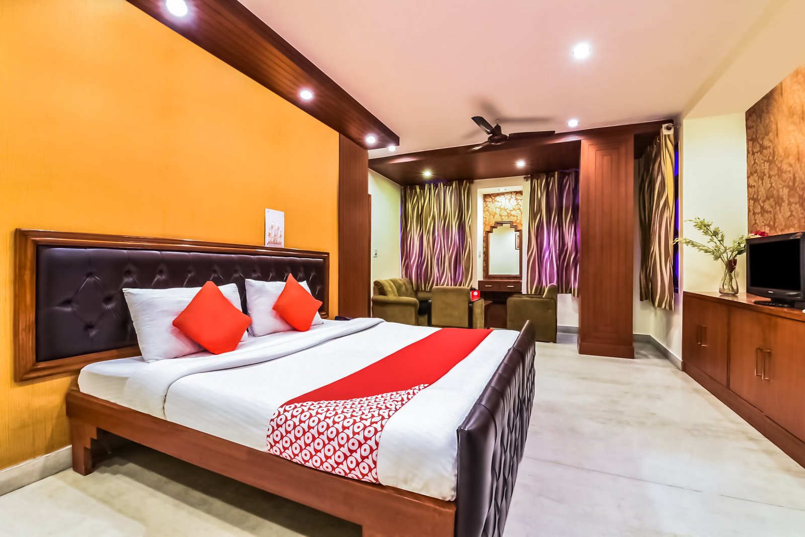 Luxury Suite at Hotel Red Castle