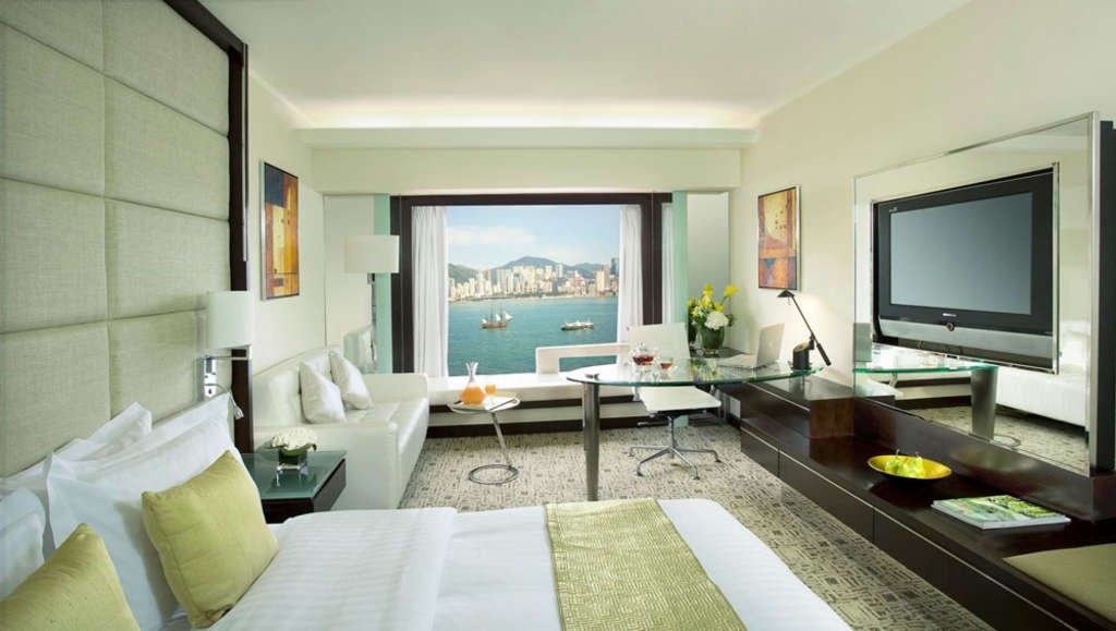 Superior Room at Regala Skycity Hotel