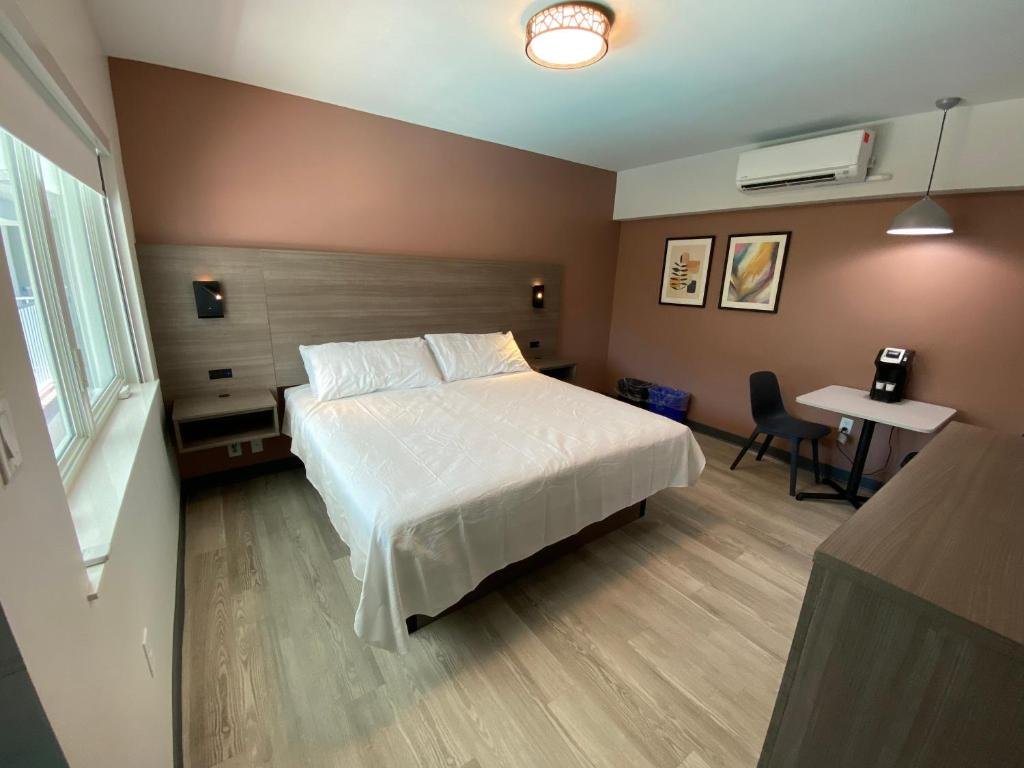 Lobby at Rolo Beach Hotel