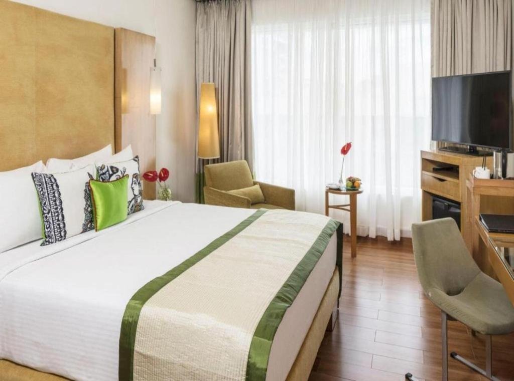 Deluxe Room at Rosewood Suites