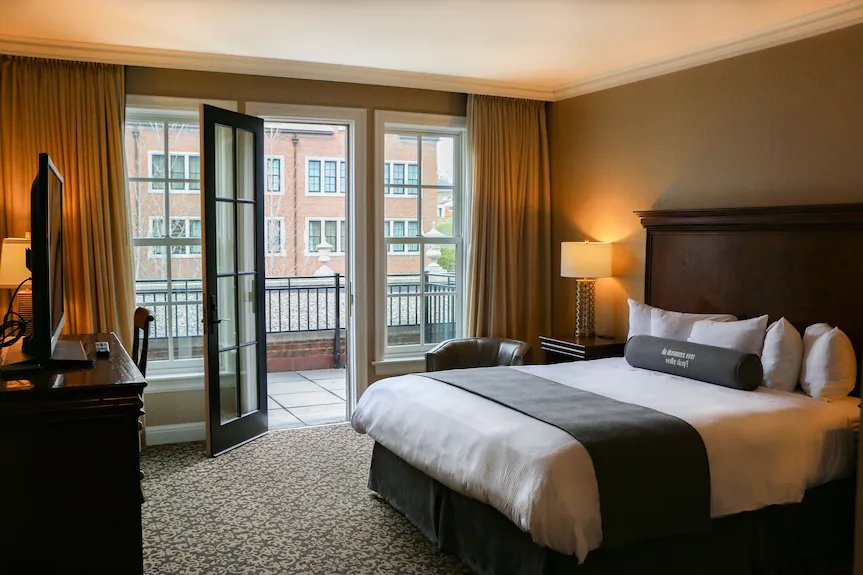 Executive Suite at Royal Park Hotel