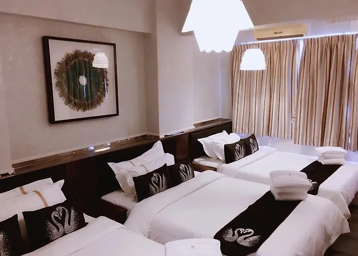 Lobby at Seasons Hotel - Causeway Bay