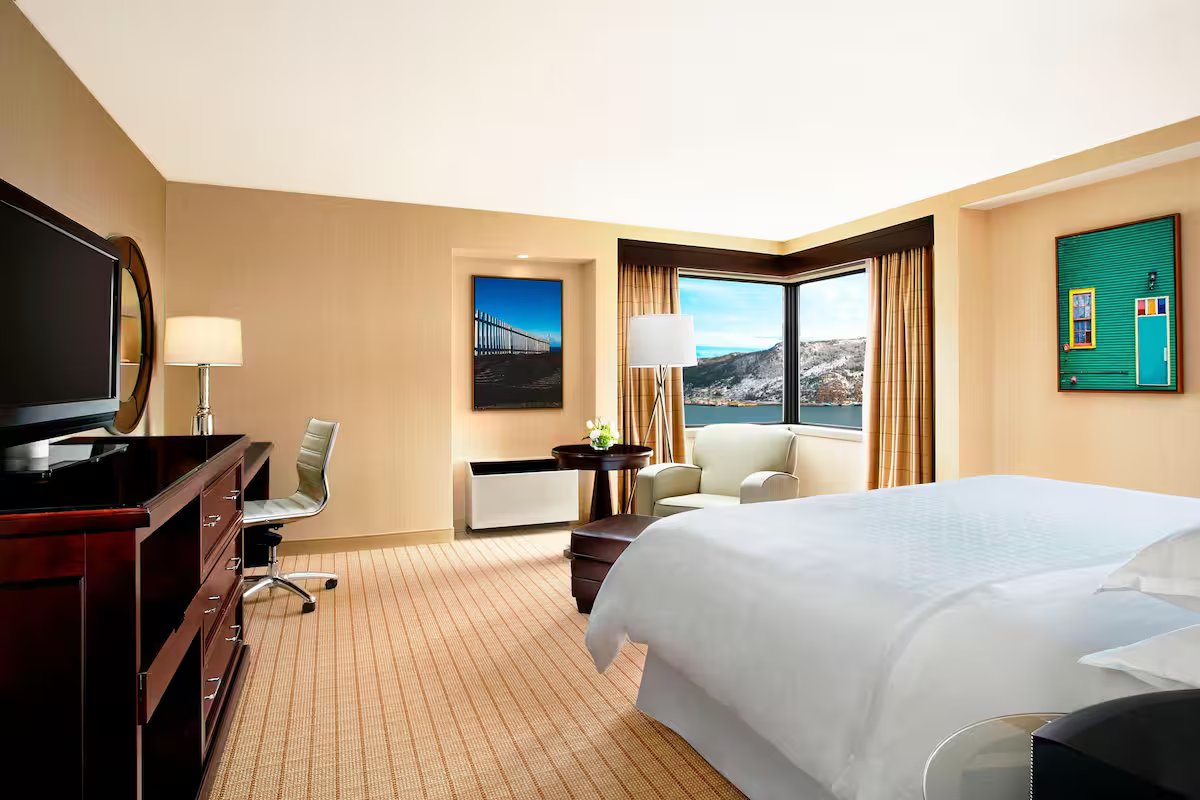 Standard Room at Sheraton Hotel Newfoundland
