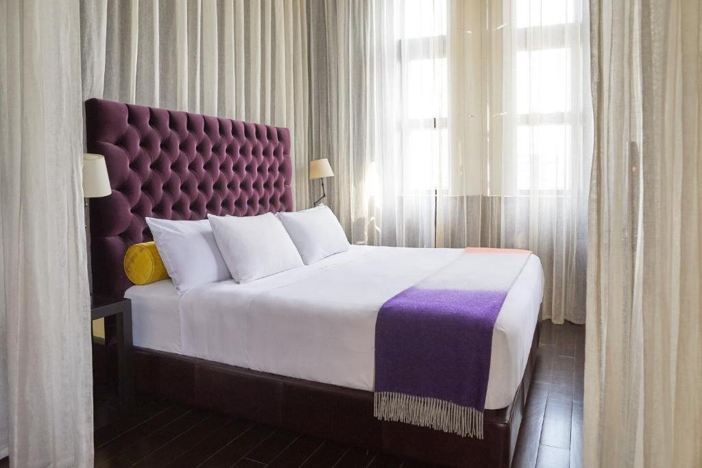 Executive Suite at Sheraton Toronto Airport Hotel