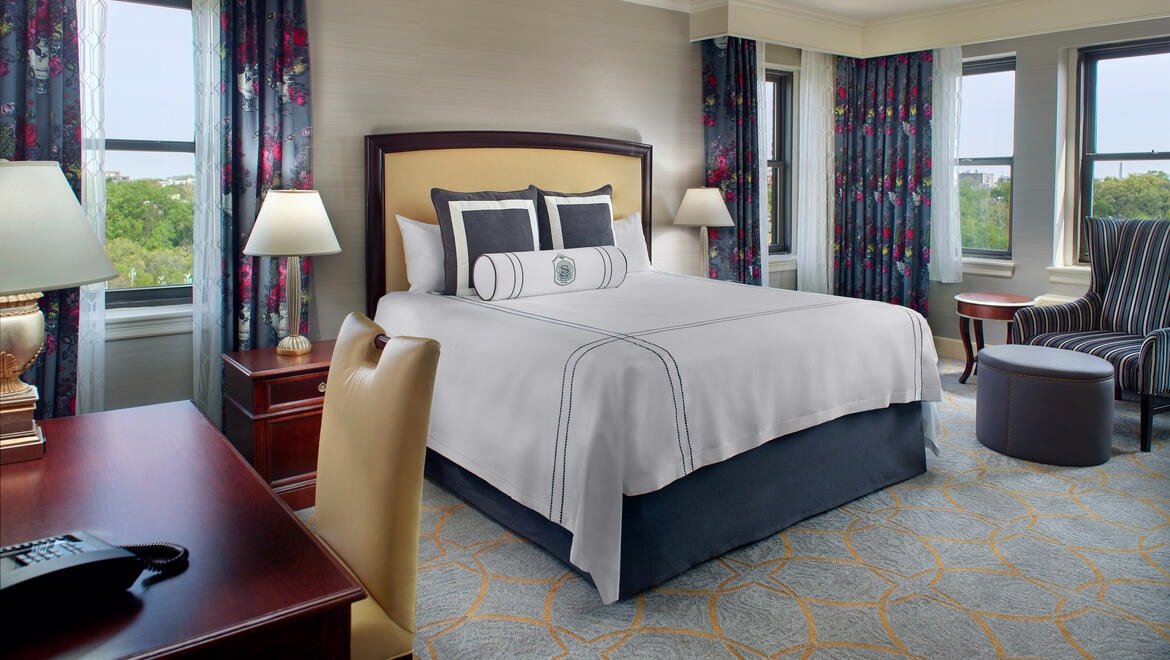 Lobby at Omni Shoreham Hotel