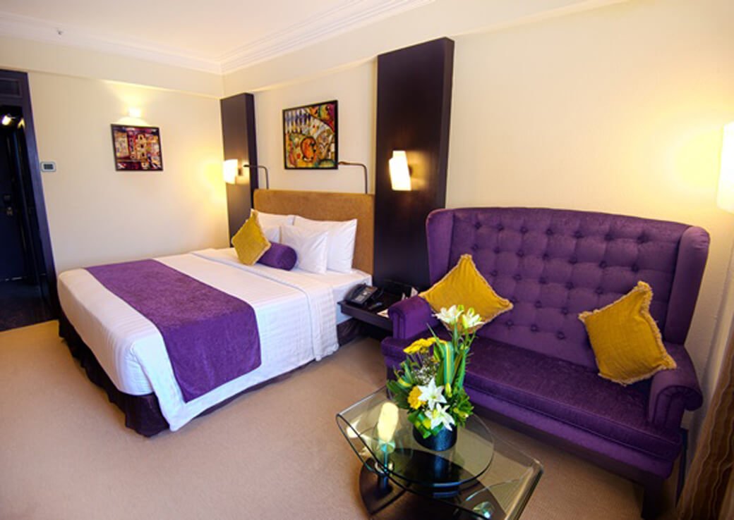 Restaurant at Sterling's Mac Hotel