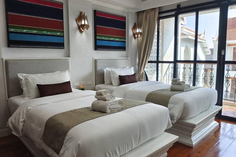 Guest Room at TLanna Oriental Hotel