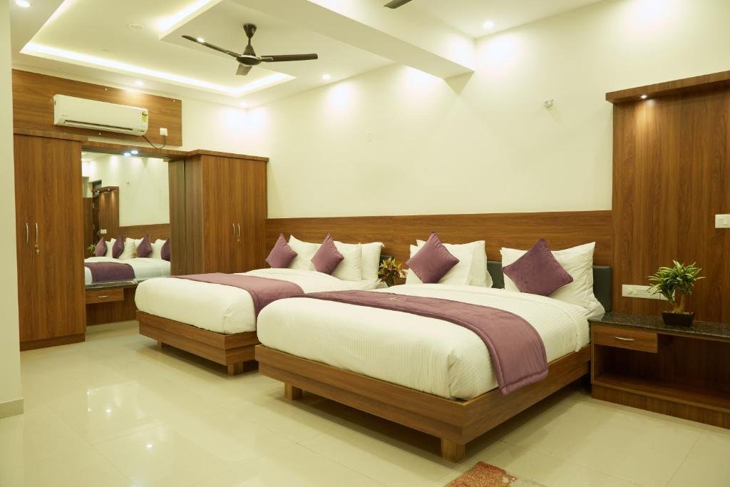 Luxury Suite at VOVO Premier Hotel