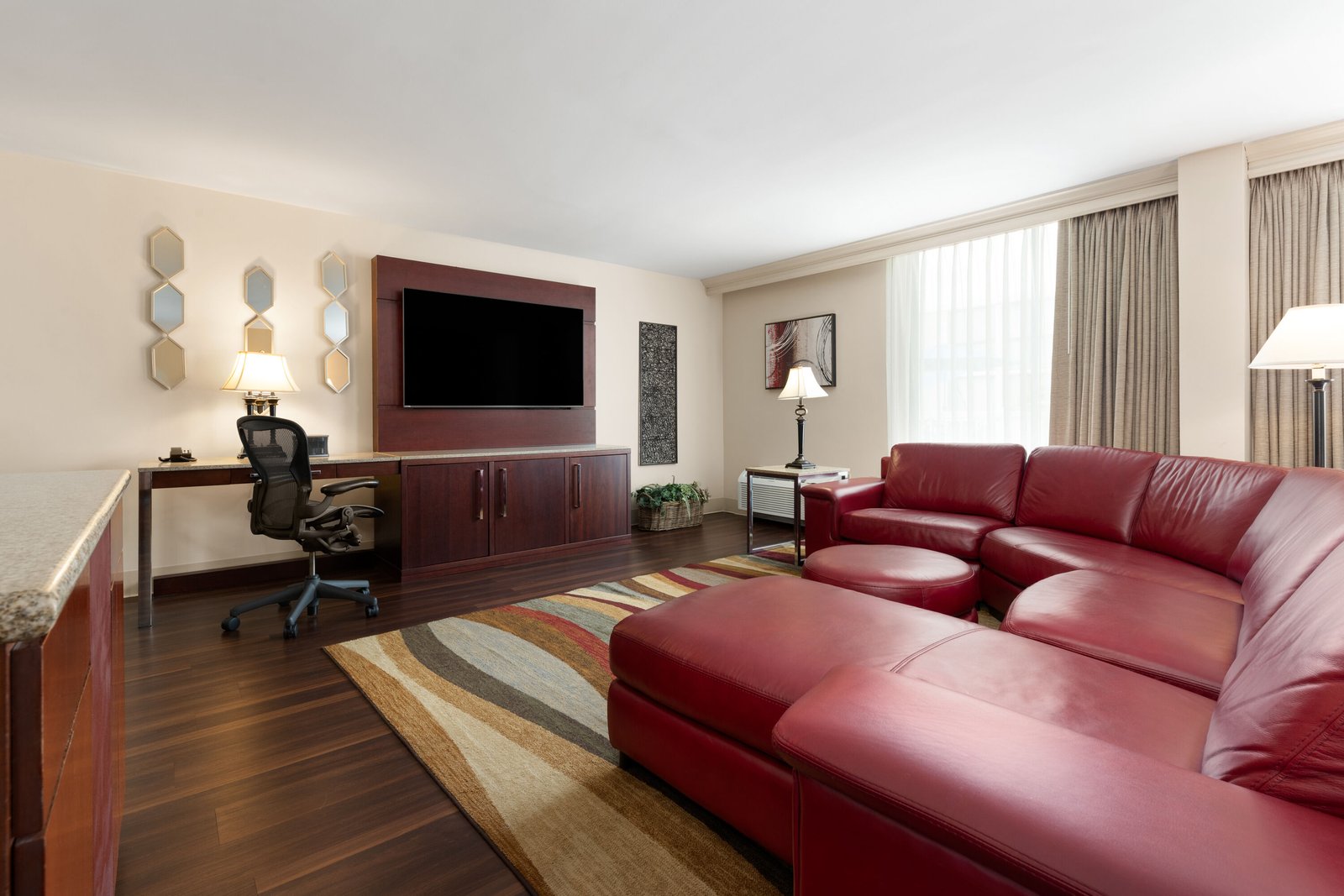 Riverfront Suite at Wyndham Riverfront Hotel